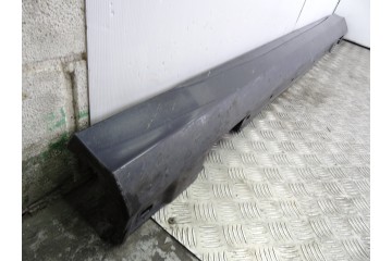 A2046900340 FALDON LATERAL MERCEDES-BENZ CLASE C (BM 204) BERLINA