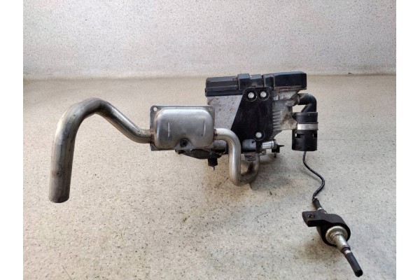 WEBASTO PARKING HEATER PUMP 7H0815071F VW TRANSPORTER T5 2 5 TDI Car type cargo vans