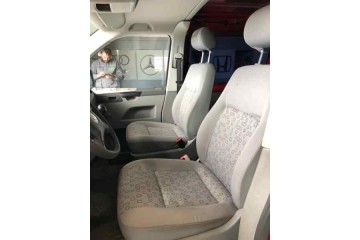 VOLKSWAGEN T5 TRANSPORTER FURGÓN/COMBI (7H) Combi - techo medio elevado