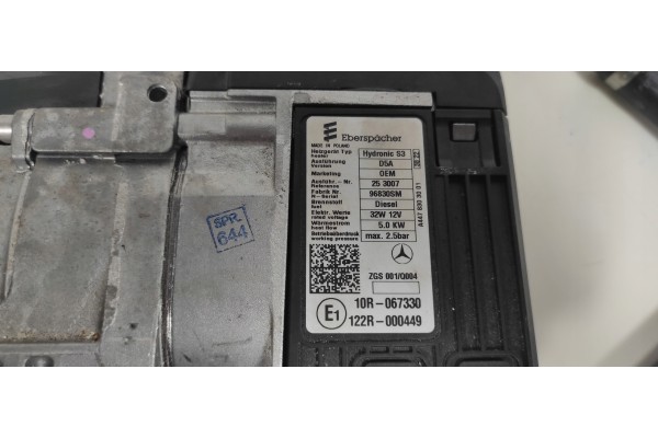 MERCEDES VITO IN 447 WEBASTO EBERSPACHER HYDRONIC S3 D5A 4478303001 Catalog number of the original A4478303001