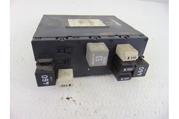 3C0937049D CAJA RELES / FUSIBLES SEAT LEON (1P1) Reference 2006 3C0937049D 201961 SEAT - 4