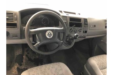 VOLKSWAGEN T5 TRANSPORTER FURGÓN/COMBI (7H) Combi - techo medio elevado