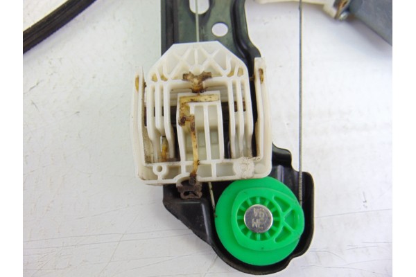 6 PIN ELEVALUNAS DELANTERO DERECHO BMW SERIE 1 BERLINA (E81/E87) 118d 2007 6 PIN 202398 BMW - 2