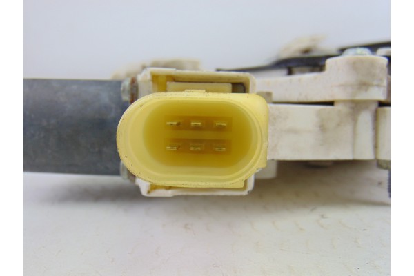 6 PIN ELEVALUNAS DELANTERO DERECHO BMW SERIE 1 BERLINA (E81/E87) 118d 2007 6 PIN 202398 BMW - 6