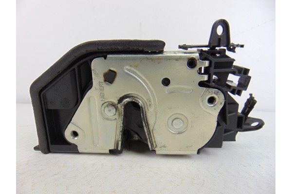 7229460  CERRADURA PUERTA TRASERA DERECHA BMW SERIE 1 BERLINA (E81/E87) 118d 2007 7229460 202404 BMW - 3
