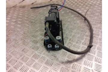 Compresor de suspensión neumática BMW 5 Touring (F11) 6875176 2.0L D