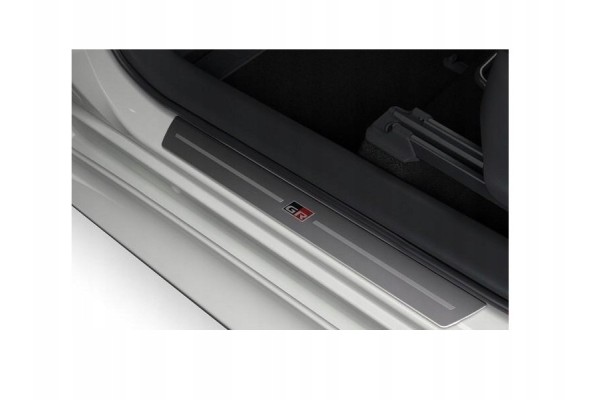 THRESHOLD PADS GR FRONT COROLLA CROSS YARIS PW382 0D011 TOYOTA OE