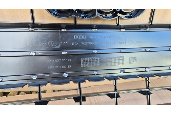 Rejilla de radiador dummy Audi A4 B9 8W LIFT 2019- OE 8W0853651DF DH C
