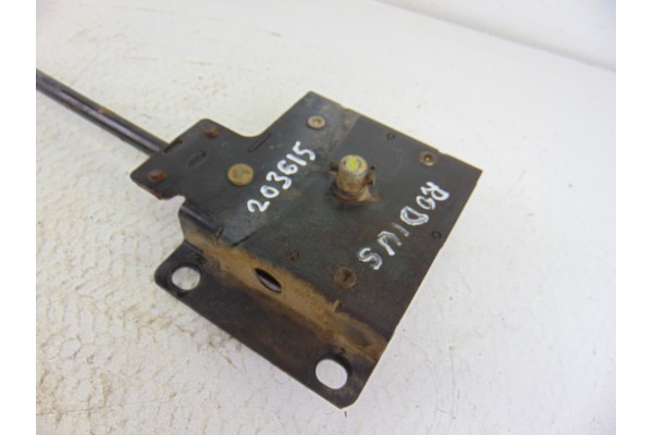  SOPORTE RUEDA REPUESTO SSANGYONG RODIUS Xdi Limited AWD 2006 203615 SSANGYONG - 1