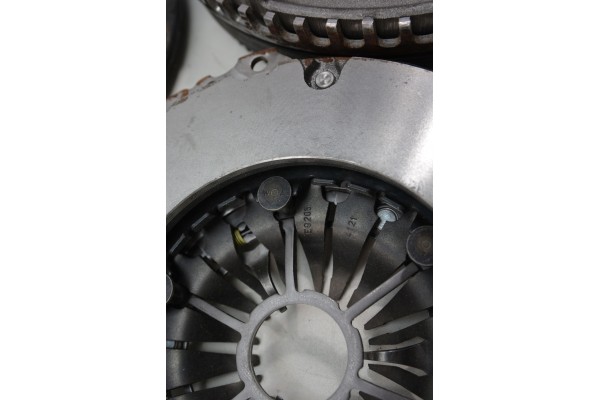CLUTCH SET MAZDA 3 5 6 2 0 DI 02 10 D 600028900 LUK EAN GTIN 4014870511609