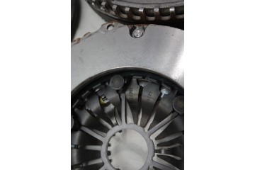CLUTCH SET MAZDA 3 5 6 2 0 DI 02 10 D 600028900 LUK EAN GTIN 4014870511609