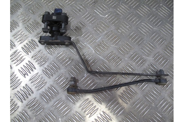 SENSOR LEVELLING VALVE SCANIA R S Catalog number of the part 1889797