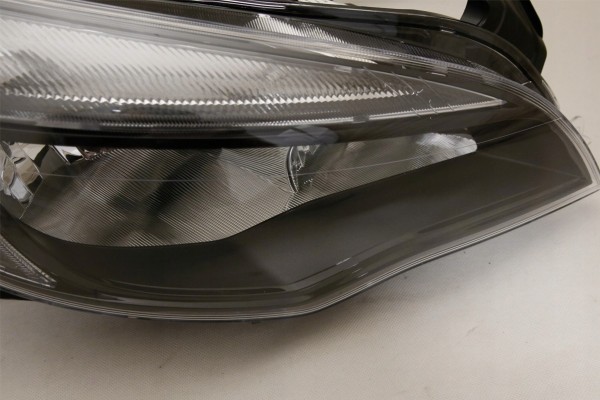 HEADLIGHTS OPEL ASTRA J IV 2013 2019 TYC Catalog number of the part 551109DE 551110DE MHM TUNING