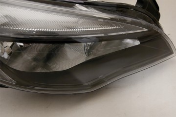HEADLIGHTS OPEL ASTRA J IV 2013 2019 TYC Catalog number of the part 551109DE 551110DE MHM TUNING