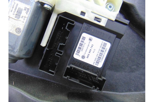 ELEVALUNAS DELANTERO IZQUIERDO VOLKSWAGEN GOLF VI (5K1)(10.2008)