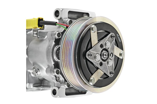 Air conditioning compressor VALEO 813223