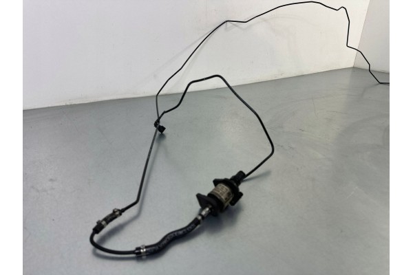 Bomba de Combustible Calefactor Auxiliar AUDI A8 D2 (4D2, 4D8) 8K09633