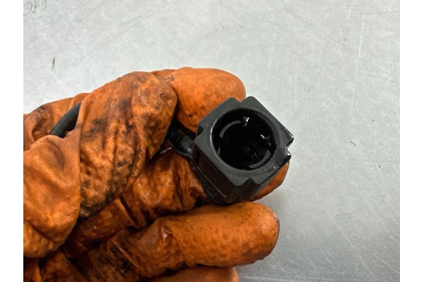 Bomba de Combustible Calefactor Auxiliar AUDI A8 D2 (4D2, 4D8) 8K09633