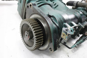 Cabezal de Bomba Compresora de Aire de Dos Pistones 04905533 Usado, Fu