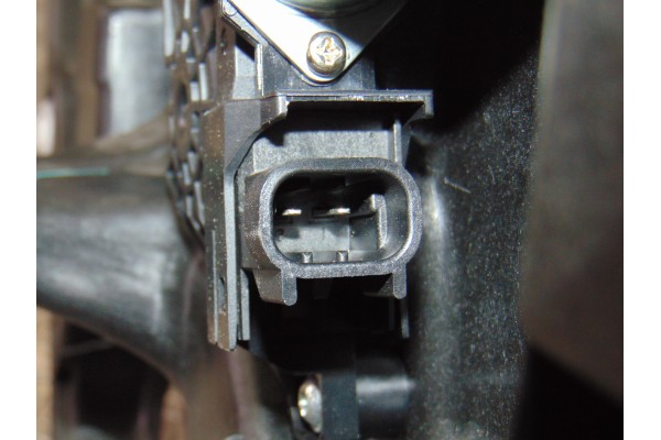 2 PIN ELEVALUNAS TRASERO IZQUIERDO FIAT 500X (334)