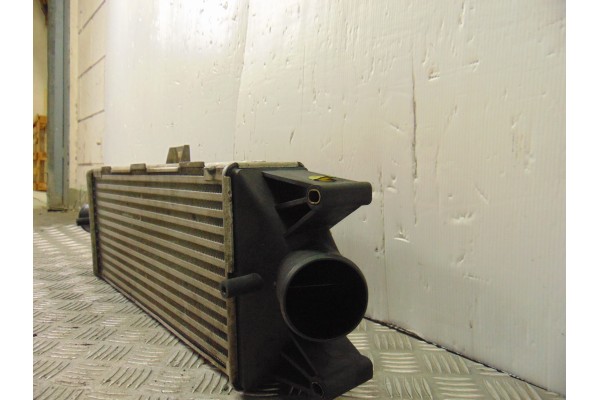  INTERCOOLER IVECO DAILY FURGÓN Caja cerrada gran espacio 35C... batalla 3950 2008 205957 IVECO - 1