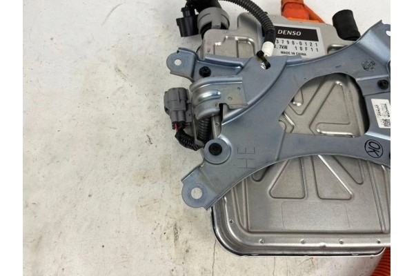 Módulo de Calefacción Auxiliar TOYOTA MIRAI (JPD1) 0137900121 113kW 