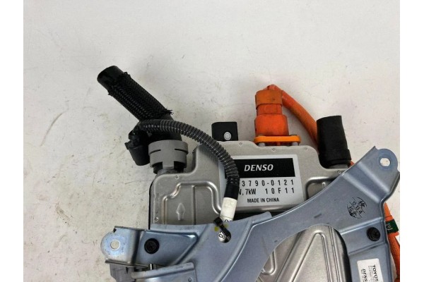 Módulo de Calefacción Auxiliar TOYOTA MIRAI (JPD1) 0137900121 113kW 