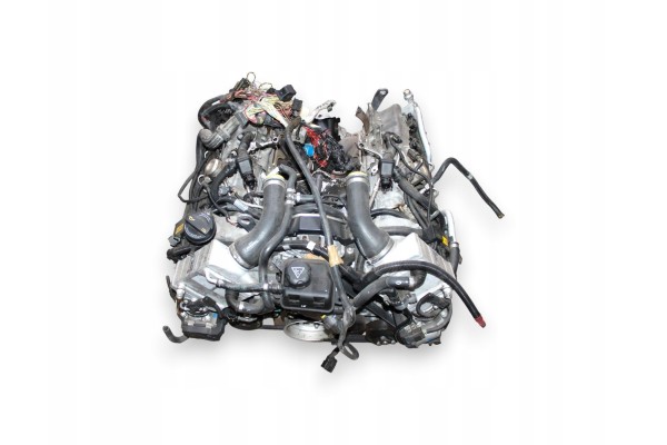 Gasoline engine BMW X5 E70 XDRIVE 50i 4 4 N63B44A 2011r Engine type petrol