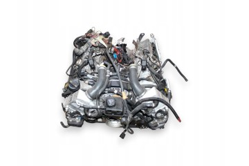 Gasoline engine BMW X5 E70 XDRIVE 50i 4 4 N63B44A 2011r Engine type petrol