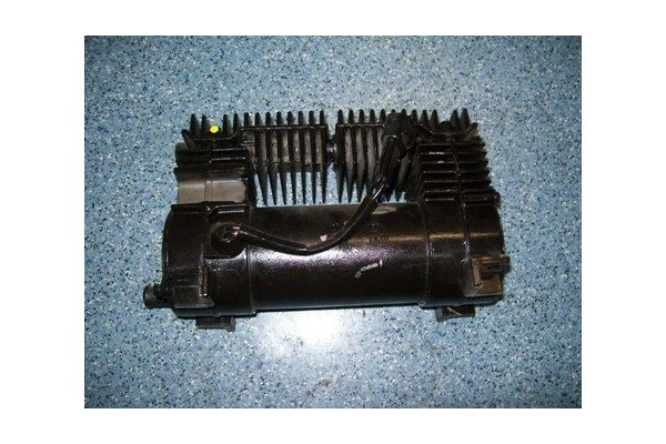 AIR COMPRESSOR MERCEDES VARIO 12V 0504050004 Catalog number of the part 0504050004 0504050004