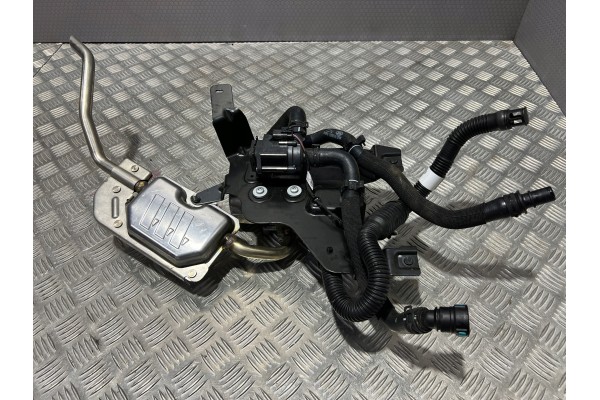 PARKING HEATER WEBASTO RANGE ROVER SPORT L461 L460 M8E2 18K463 AD Part manufacturer Land Rover OE