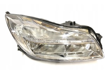 NEW OPEL INSIGNIA LAMPS SET L P Catalog number of the part 552009 E 552010 E