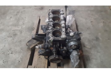 Engine motor IVECO DAILY III 2 8 99 06R 8140 43B Car type cargo vans passenger cars