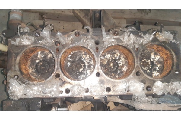 Engine motor IVECO DAILY III 2 8 99 06R 8140 43B Engine type diesel