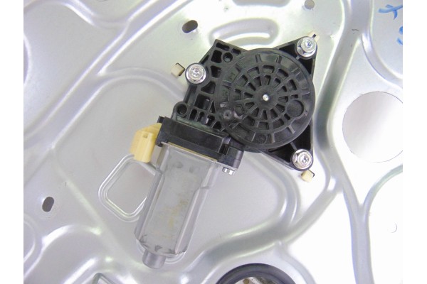 2 PIN ELEVALUNAS TRASERO IZQUIERDO HYUNDAI I30 (FD) Classic 2008 2 PIN 206772 HYUNDAI - 1