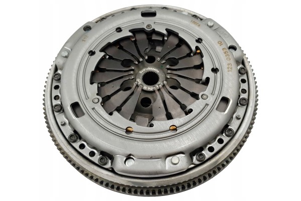 DUAL MASS WHEEL CLUTCH AUDI A3 1 9 TDI 90 110 101 Wheel type dual mass flywheel