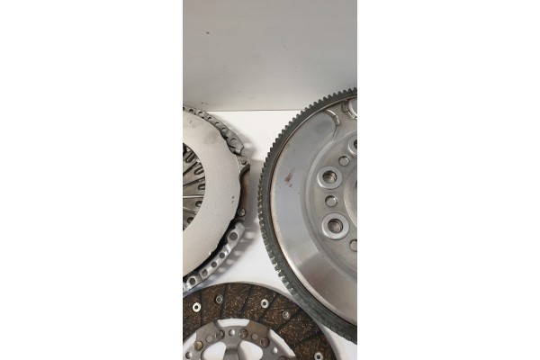 SACHS CLUTCH SET CITROEN C2 C3 C4 C5 BERLINGO 1 6 HDI 04 DMF Wheel type dual mass flywheel