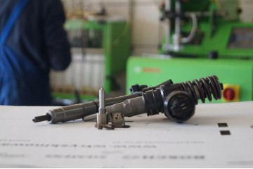 Siemens 03G130073T REGENERATED INJECTOR Car type passenger cars