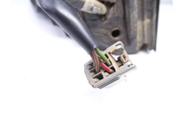 NEGRO MATE RETROVISOR IZQUIERDO FORD FOCUS BERLINA (CAP) Ambiente (D) 2006 NEGRO MATE 208336 FORD - 1