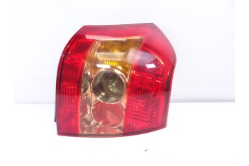  PILOTO TRASERO DERECHO TOYOTA COROLLA (E12) 2.0 D-4D Sol Berlina 2004 208419 TOYOTA - 1