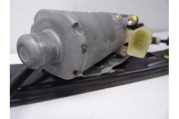 2 PIN ELEVALUNAS DELANTERO IZQUIERDO BMW SERIE 3 BERLINA (E46) 320d 1999 2 PIN 209123 BMW - 1