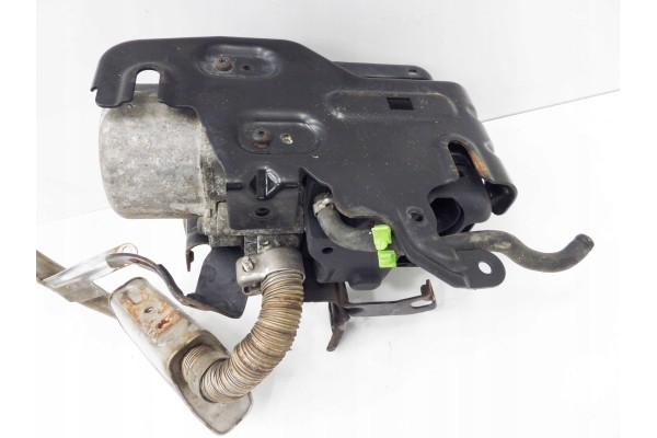 2005 Audi A3 S3 8P Parking heater Webasto 1K0815005EF Part manufacturer Audi OE
