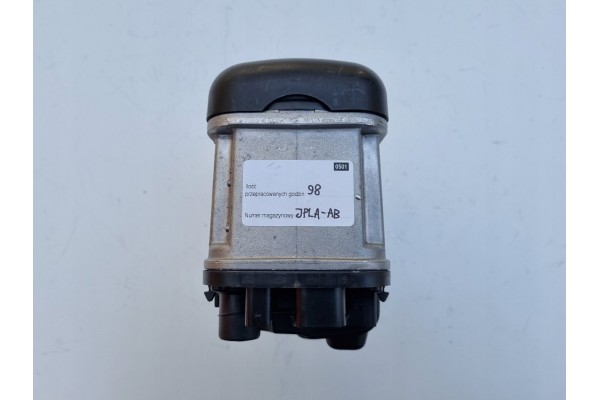 Webasto Land Rover Discovery 5V JPLA 18K463 AB Quality of parts according to GVO O original with manufacturer s logo OE