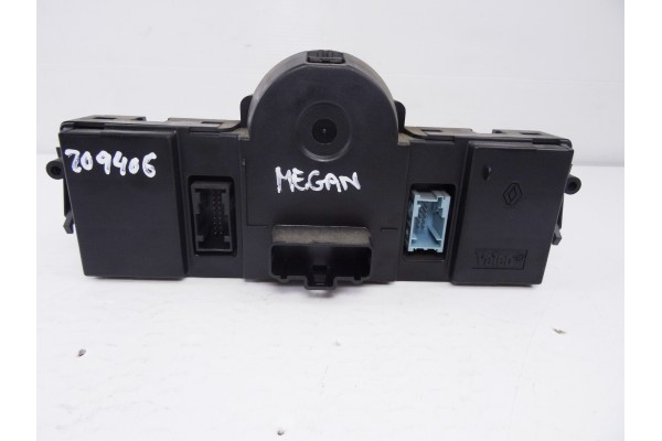 8200070752 MANDO CLIMATIZADOR RENAULT MEGANE II BERLINA 5P Confort Authentique 2003 8200070752 209406 RENAULT - 2