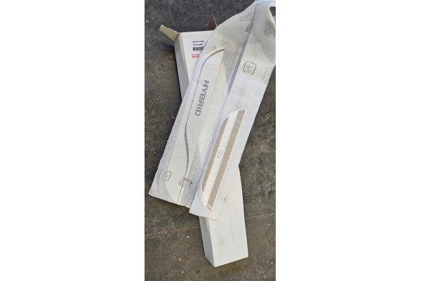 THRESHOLD PADS ALU RAV4 5GEN HYBRID SET PW382 42000 TOYOTA OE