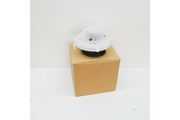 Interior heater blower motor Mercedes Benz SLK R171 A1718350104 RHD
