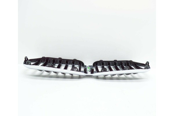 OE BMW GRILLE RADIATOR BMW X1 F48 Car type undefined