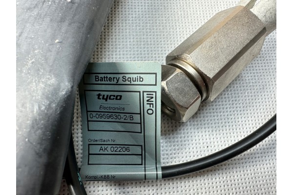 BMW 5 E38 E39 REPAIR KIT BATTERY CLAMP 12421733937 Quality of parts according to GVO Q original with factory logo OEM OES