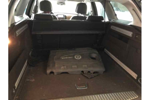 Opel Astra J Sports Tourer Sport 2011 para piezas | Desguace Gandia SL