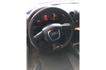 Audi A3 Sportback (8PA) 2.0 TDI Ambiente 2005 para piezas | Desguace Gandia SL